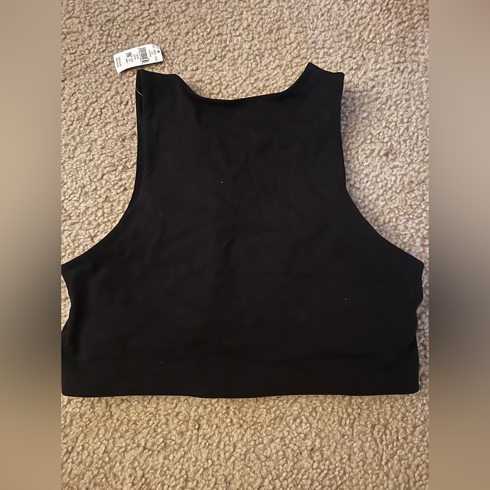NWT Offline by aerie high neck zip front sports bra. MEDIUM - Picture 4 of 4